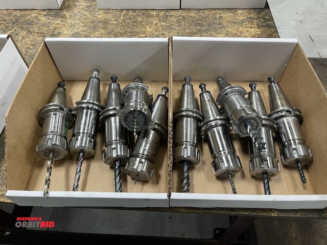 Lot 1-19379 - Lot of (10) Pioneer Cat 40 tool holders, collet style with assorted drills.