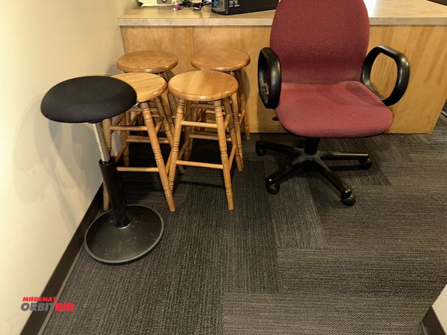 Lot 1-17804 - Lot including (4) 24" tall wood stools, (1) Vackerz adjustable height stool, and (1) rolling office ...