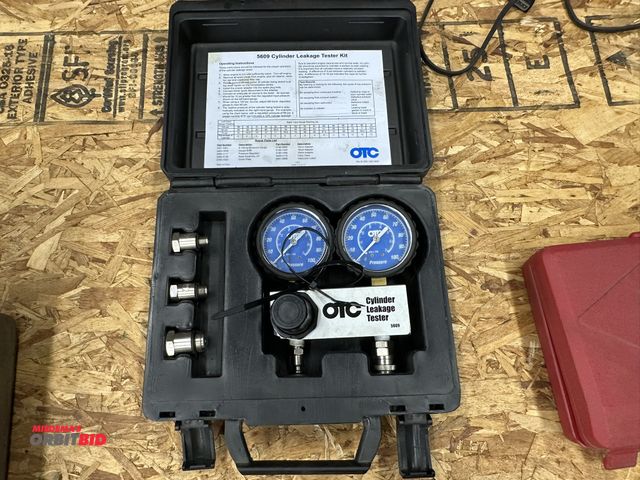 Lot 1-552 - (1) OTC Cylinder Leakage Tester Kit, model 5609.