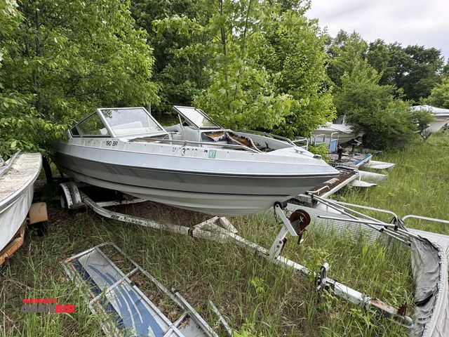Lot 1-6618 - (1) Raven 190BR 19' speed boat with trailer, for parts or repair, partial 3.0 gas engine with partia...