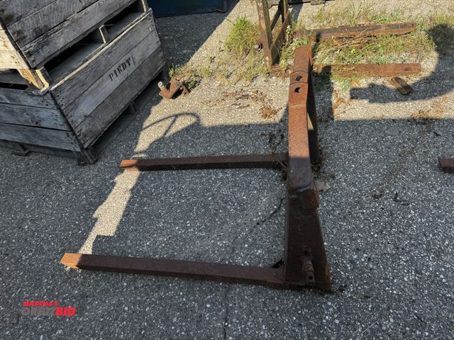Lot 1-6770 - (1) 3 pt. fork attachment, 36" long x 2" wide, 24" on center, one fork is slightly bent.