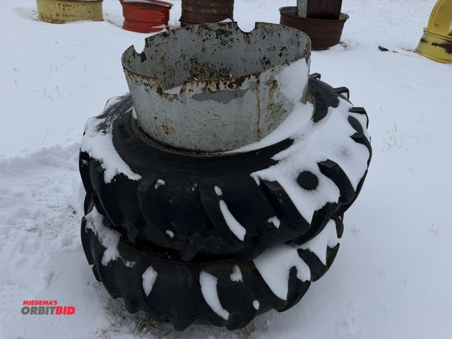 Lot 1-11652 - (1) Akuret 11.2-24 clamp on duals.