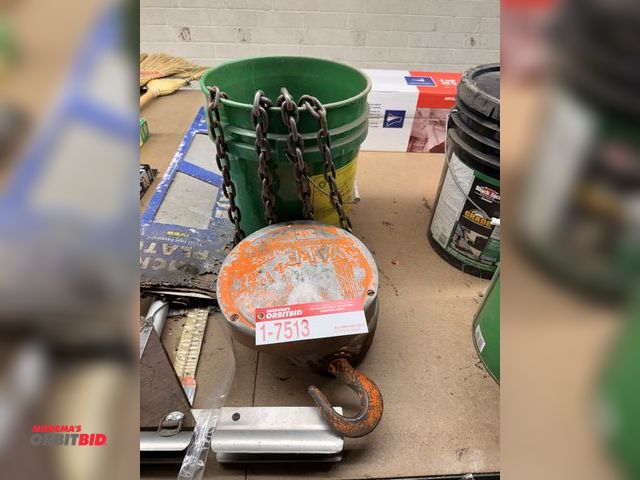 Lot 1-7513 - Lot Of Assorted Chain Hoist, includes; (3) Heavy-Duty Single Scissor Pallet Pullers, (4) Various Siz...