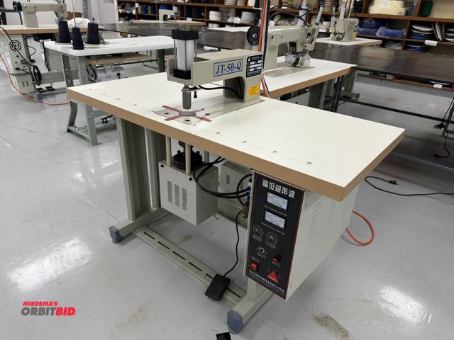 Lot 1-4871 - Lot of (1) Futan JT-50-Q Ultrasonic welding machine, 220V, pneumatic controls, foot pedal operation,...