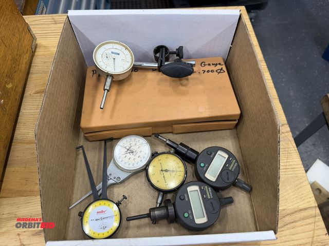 Lot 1-10299 - (1) MBC internal dial caliper gauge, (1) Intertest internal dial caliper gauge, (2) Mitutoyo Absolut...