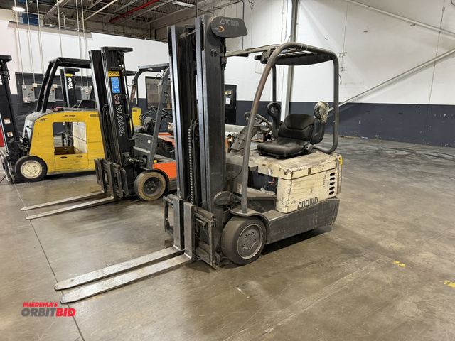 Lot 1-5636 - (1) Crown, model SC4020-30TT190, electric forklift, S/N 9A128827, 3-stage mast, side shift, 42" fork...