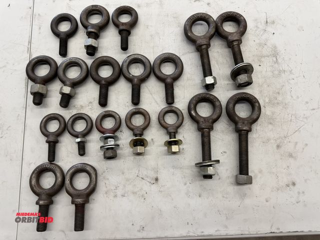 Lot 1-6130 - Lot of assorted medium sized eye bolts.