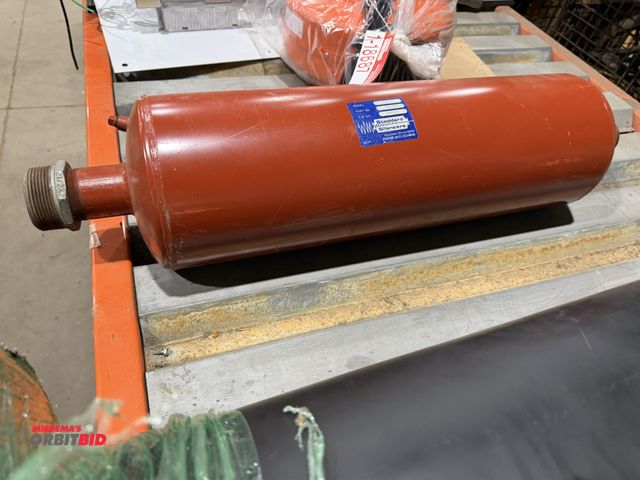 Lot 1-18688 - (1) approx. 8" diameter x 25" long aeration diffuser tank.