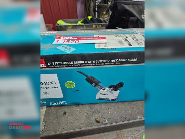 Lot 1-1570 - (1) Brand new, tuck point Makita grinder with guard