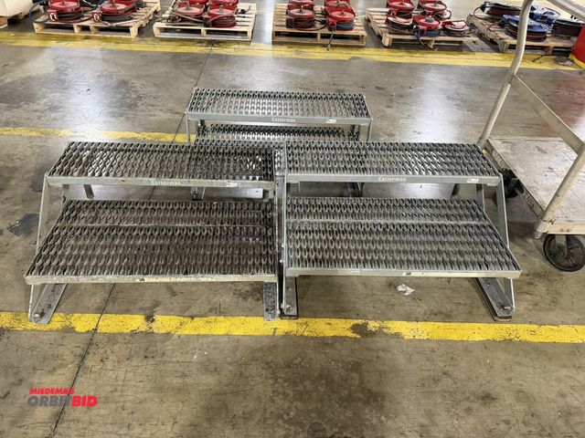 Lot 1-5254 - (1) Cotterman 800 lb. capacity, foldable 3-step platform (tread are approx. 36" wide x 12" deep).