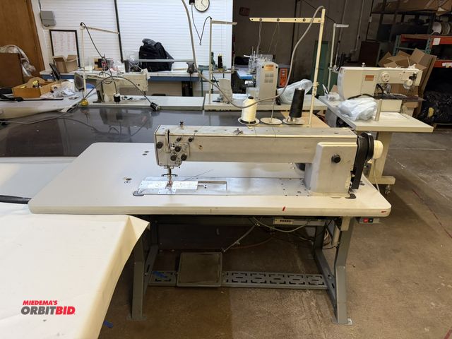 Lot 1-4720 - (1) long arm sewing machine with power table, 60" wide x 30" deep x 30" tall, 24" arm, 2-needle mach...