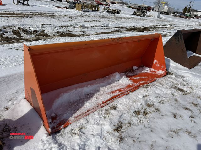 Lot 1-11551 - (1) Kubota bucket, model M1886, S/N A4664, bucket is 96" wide, has universal skid steer mount attach...