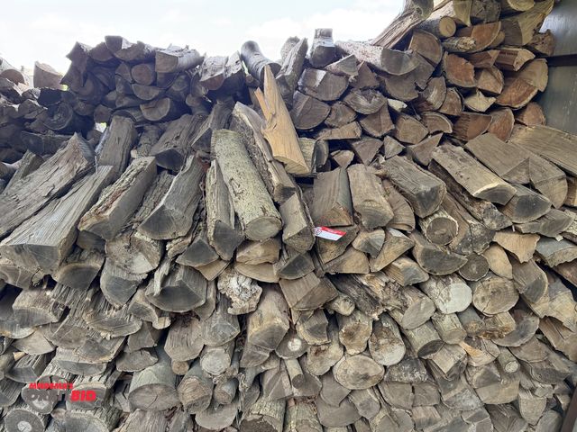Lot 1-3230 - Assorted firewood, buyer responsible for removal of entire lot