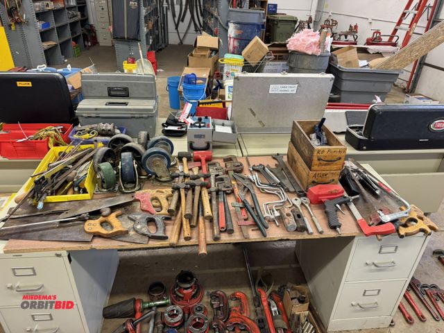 Lot 1-6335 - Large lot of assorted hand tools, includes ball-peen hammers, dead blow hammers, wrenches, hand saws...