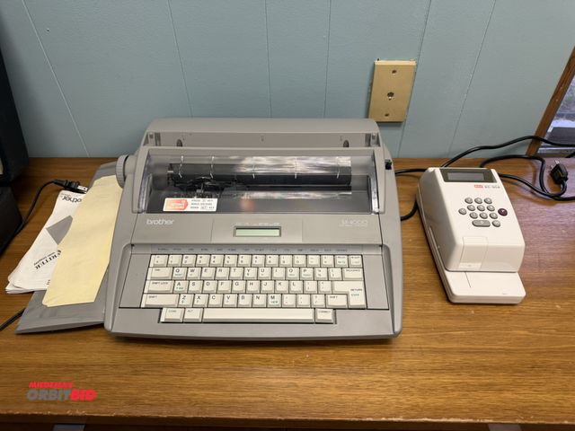 Lot 1-15524 - (1) Brother SX4000, electronic typewriter, includes Max EC-30A electronic check writer.