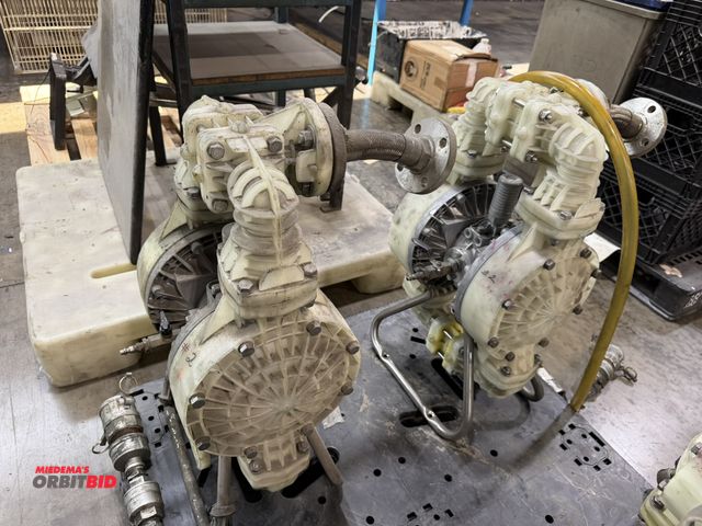 Lot 1-5572 - Lot of (2) make and model unknown large diaphragm pumps, no other info available.