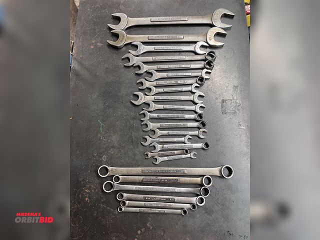 Lot 1-3537 - Set of Craftsmen Wrenchs