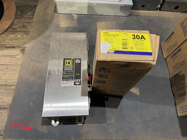 Lot 1-4399 - (1) Square-D HU361, 30 amp, heavy duty safety switch, and Square-D stainless steel safety switch.