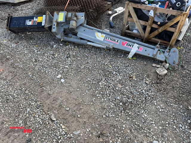 Lot 1-16024 - (1) Ventura, model ET10KX, 3200 lb. capacity boom attachment, S/N 65866, no other info available, wo...
