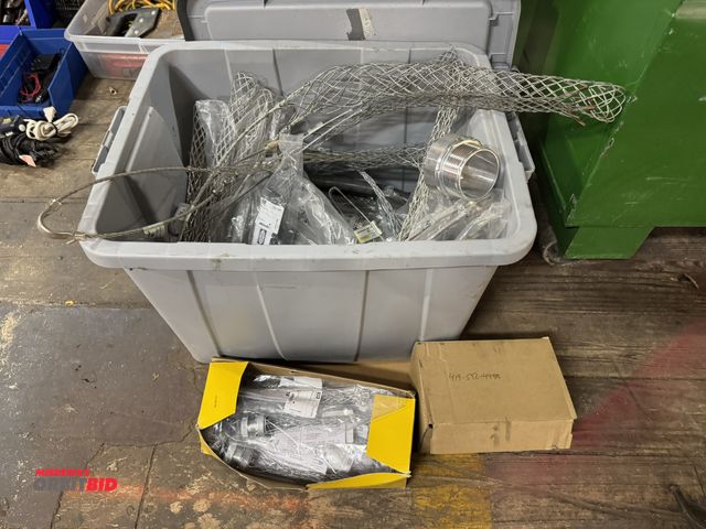 Lot 1-4316 - Large lot of Hubbell Kellems grips, various sizes and lengths.