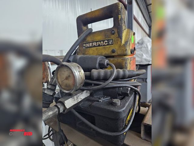 Lot 1-1568 - (1) Eneroac hydraulic power unit