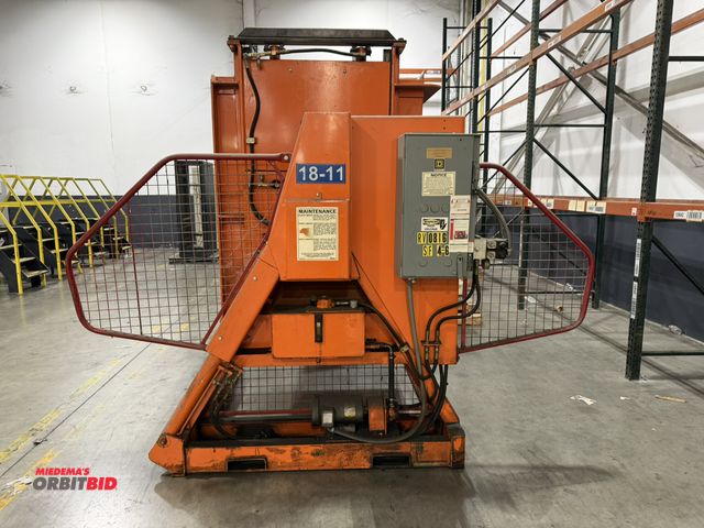 Lot 1-5590 - (1) Premier Pallet Systems, 4400 lb. capacity pallet inverter, S/N B07A2132, with 208/230/460V, 3 ph...