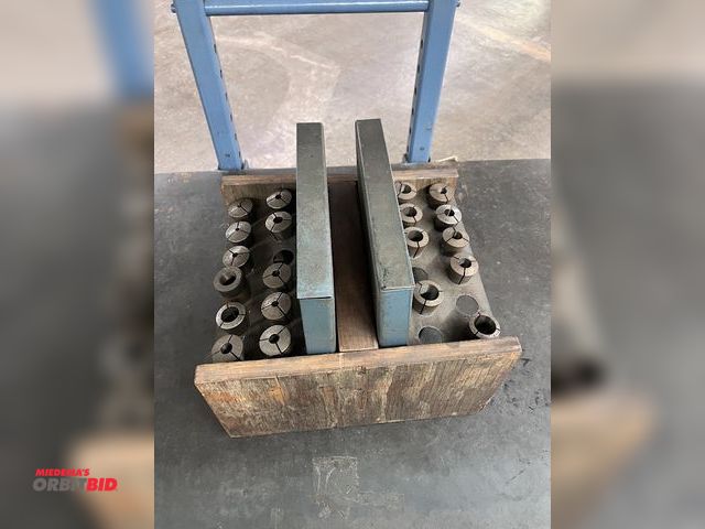 Lot 1-3563 - (2) Collet Sets
