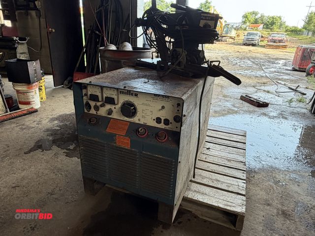 Lot 1-18551 - (1) Miller MP-65E welder, 230/460V, 3 phase, S/N JA358881, with a Miller Matic 30-E wire feed, welde...