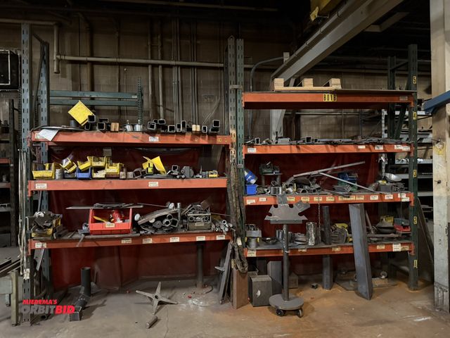Orbitbid.com - Lot 1-10608 - Lot of slotted type pallet racking ...