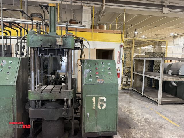 Lot 1-13370 - Williams White/Racine vertical hydraulic transfer compression molding machine 75-ton, 20" x 22" plat...