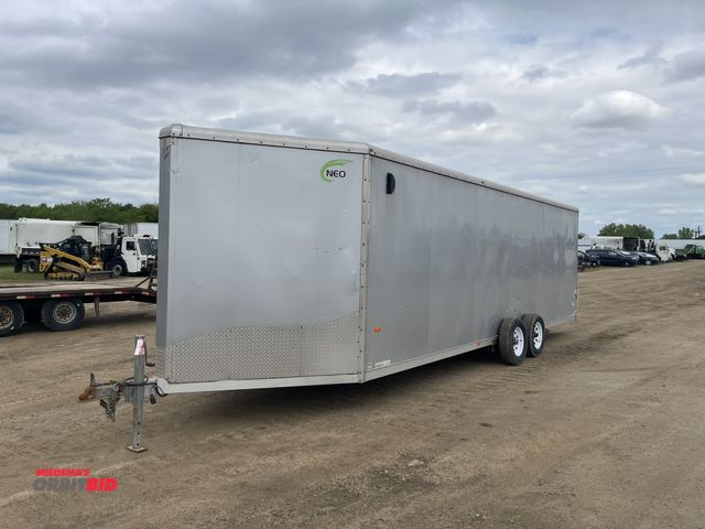 Lot 1-19708 - 2019 NEO NAS287TR6 V-Nose V-nose, tandem axle enclosed trailer, 84" x 28' aluminum skin, side access...