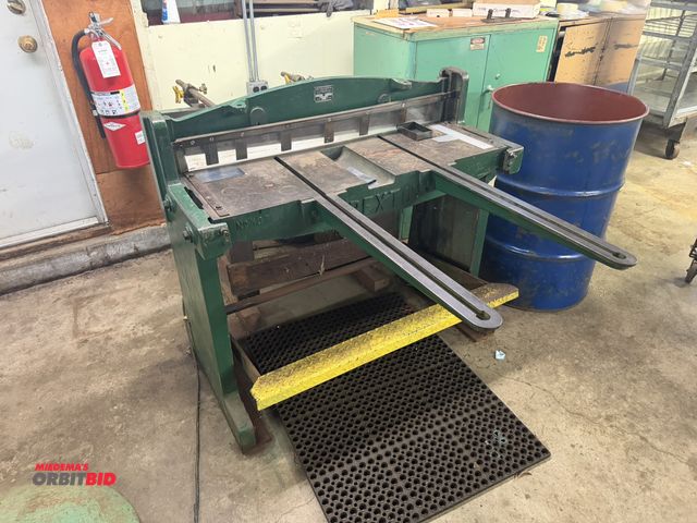 Lot 1-18797 - (1) Peck, Stow &amp; Wilcox Company, model 137-K, 16 gauge soft steel capacity x approx. 36" heavy d...