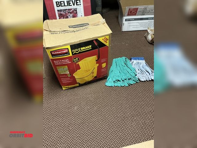 Lot 1-18330 - 1 New Rubbermaid Wave Brake 26 Qt Lot of Assorted Janitorial Items