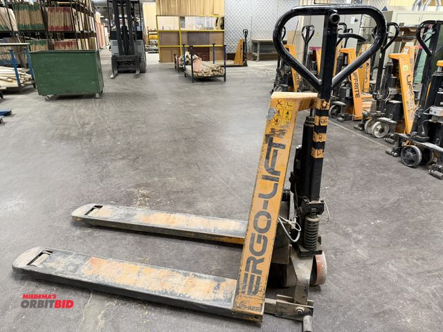 Lot 1-16908 - (1) Lift-Rite, model Ergo-Lift RG30E, 3000 lb. capacity, 12V, internal chargers, 48" x 7" wide forks...