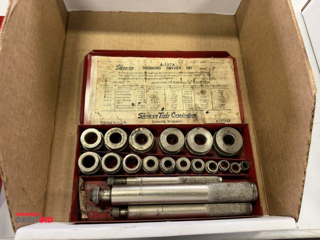 Lot 1-18444 - (1) set of Snap-On, model A-157A, bushing driver set with metal case.