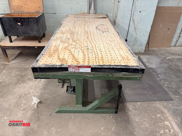 Lot 1-7346 - (1) Down-Draft Table