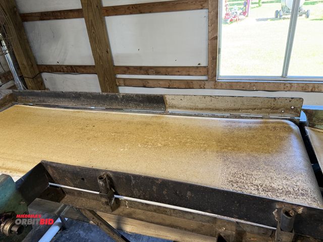Lot 1-102506 - (1) Endless conveyor, 24" wide x approx. 6' long
