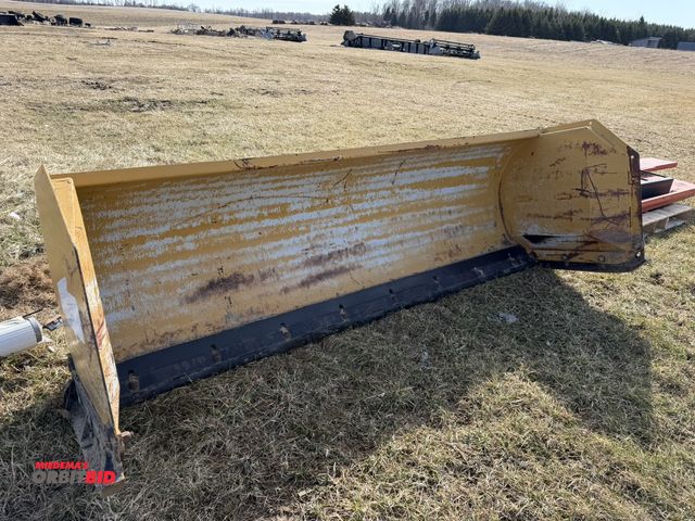 Lot 1-11826 - (1) model SP250096, 8' box blade with attachment for a skid steer, S/N 136144.