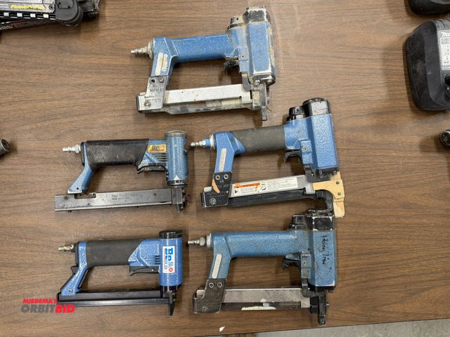 Lot 1-16852 - Lot of (5) BeA pneumatic staple guns, and (1) Joseff JK20 pneumatic stapler.