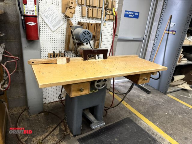 Lot 1-16613 - (1) Davis &amp; Wells drill press, foot pedal control, 3/4 HP, 208-230/460V, 3 phase electric motor,...