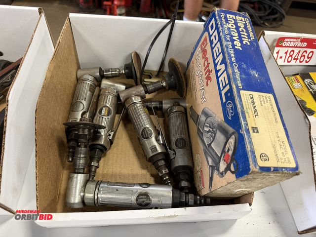 Lot 1-18472 - (1) Dremel, model 290, electric engraver, and (5) Central Pneumatic 1/4" air angle die grinders.