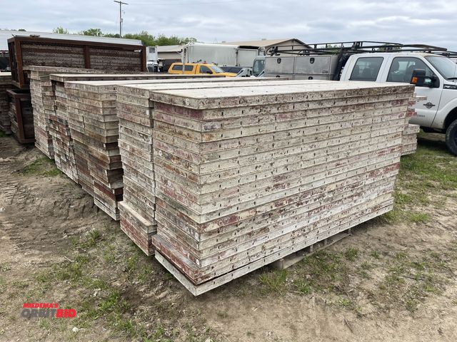 Lot 1-19715 - Large lot of steel concrete forms, includes approx. (140) 2' x 8' pieces, 14", 16", and 18" pieces (...