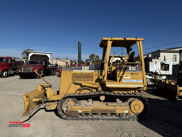 Lot 1-18282 - (1) Cat D3CXL Series III, Hystat crawler dozer, Pin #4TS01327, open station, ROPS canopy, joystick c...