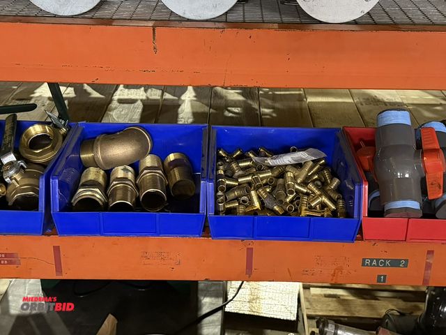 Lot 1-18578 - (6) totes of assorted brass fittings, McDonald, model 600WOG, 2" brass valves, (3) new boxes of 10, ...