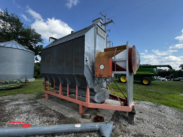 Lot 1-6913 - (1) Farm Fans CF/AB-270 grain dryer, S/N N-2760, model CF/AB-2701LPFLTN, 2343 hours, propane gas, ha...