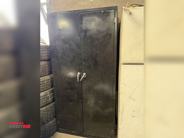 Lot 1-1194 - (1) 36" width x 72" height x 18" depth 2-door steel cabinet with 4 adjustable height shelves.