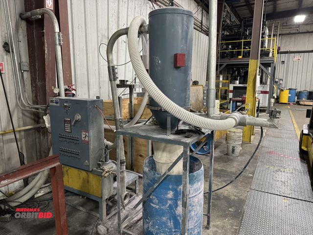 Lot 1-2556 - (1) AEC Whitlock material feed system, includes vacuum power unit, model 7.5/18, (1) AEC Whitlock fi...