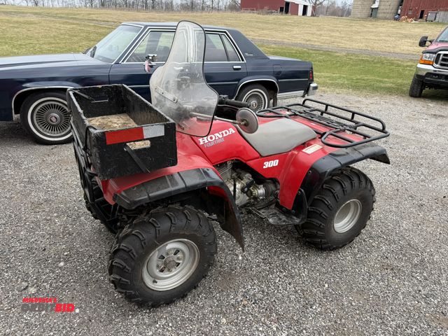 Lot 1-12113 - 1997 Honda TRX300 4 Wheeler