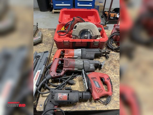 Lot 1-19356 - Lot of (2) Milwaukee Sawzall's, (1) Milwaukee 7 1/4" circular saw, (1) Skil 3/8" drill, and (1) Tool...