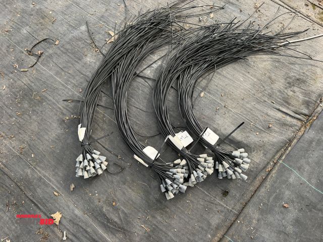 Lot 1-9928 - Lot of (200) Chapin 24" long on/off drops.